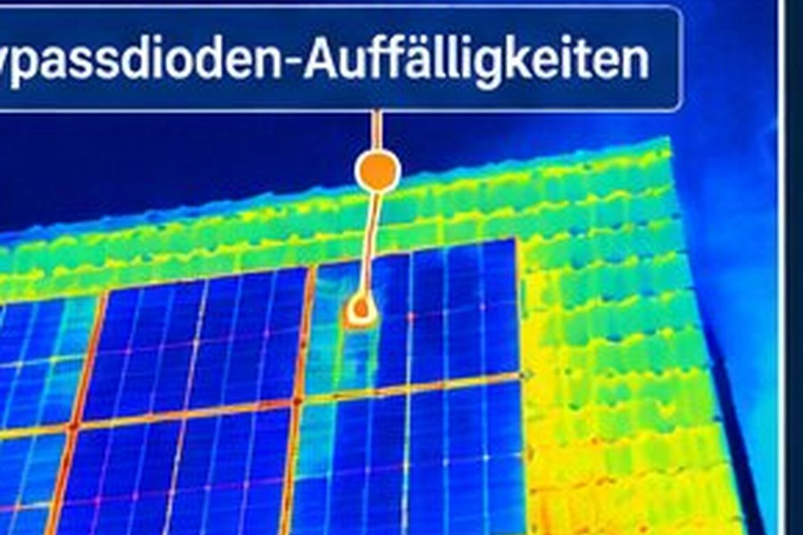 Beispiel Wärmebild Bypassdioden-Auffälligkeit